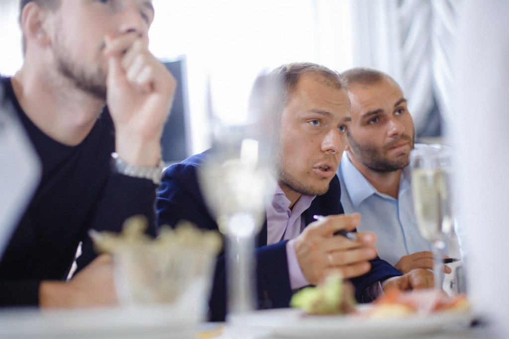 ERIC7037_новый размер.JPG